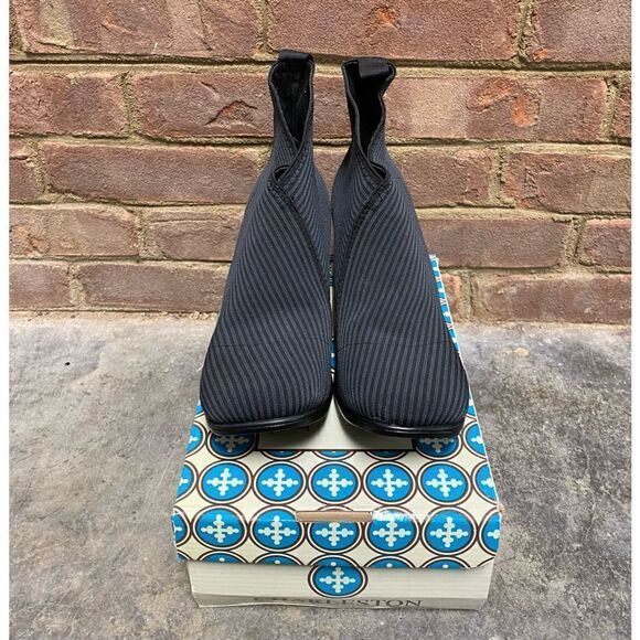 Charleston Shoe Co. Telfair Gray Pinstripe Boot NWT & Box - Picture 10 of 10